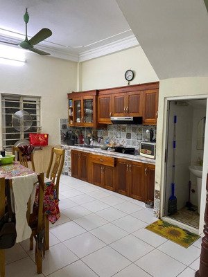 gấp bán nhà siêu vị trí giá chỉ 18.7 tỷ phố trần khát chân 85m 3 tầng mặt tiền 4.6m hai bà trưng