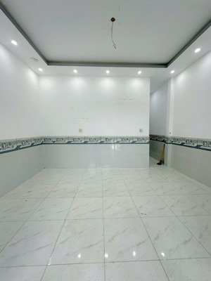 bán nhà trệt 2 phòng ngủ hẻm 387 trần nam phú