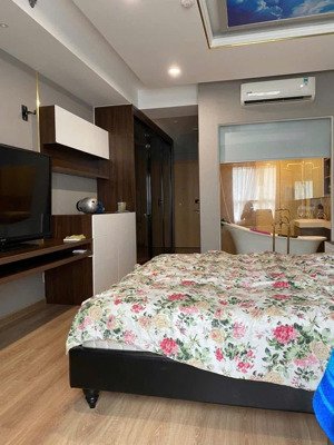 cho thuê studio full nội thất cực chill giá 14 tr, có bồn tắm tại 181 cao thắng q10
