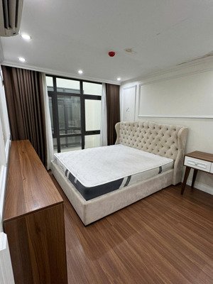 cho thuê căn hộ cao cấp đủ tiện nghi: 30m 6tr; 40m 8tr; 50m 10tr; 100m 20tr. phố hàm long