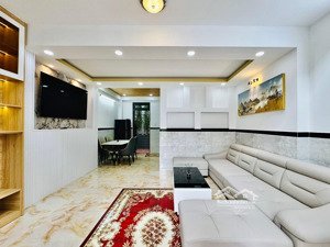 kẹt tiền bán gấp nhà đường 6m nam kỳ khởi nghĩa,võ thị sáu,q3 giá 4tỷ550/63,2m2 cho thuê 30tr