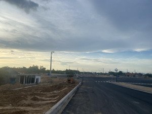 cho thuê 1500m2 đất trống làm kho xưởng gần kcn hòa tâm, thép hòa phát