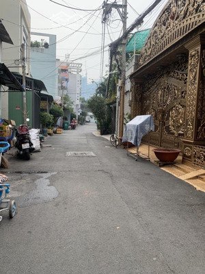 bán dãy nhà trọ , 276m2 - phường bình thuận, q7 - 18 phòng - ngang 7.1m2 , - hxh 6m