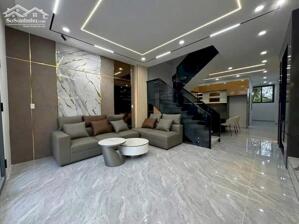 Nhà Lầu SỔ RIÊNG THỔ CƯ NGAY GẦN TRUNG TÂM chỉ hơn 1 TỶ