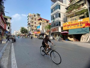 mặt phố bạch mai- 9 tầng mới koong - thang máy - thửa hoa hậu dt : 195m x 9t x mt 8m giá 145 tỷ