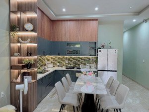 bán nhà mới xây trục đường minh mạng - chương dương - đà nẵng