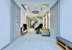 ngộp! bán gấp căn bùi thị xuân giá 3tỷ150 . giảm mạnh 300tr, sổ riêng công chứng