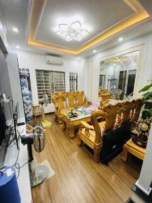 bán nhà phố dương văn bé-q. hbt-nhà đẹp dân xây-lô góc- 20m ra phố-43m2-4 tầng-mt 4.6m-7.9 tỷ