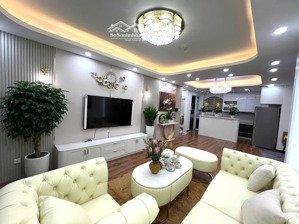 (giá chuẩn) bán căn góc 3pn-2wc 115m2 tòa c37, full nội thất, tầng trung, có slot ô tô. giá 7,6 tỷ