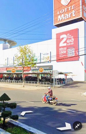 [ mặt tiền đường 23/10 _ sát siêu thị lotte ] cách biển trần phú : 2,5km giá : 15,4 tỷ
