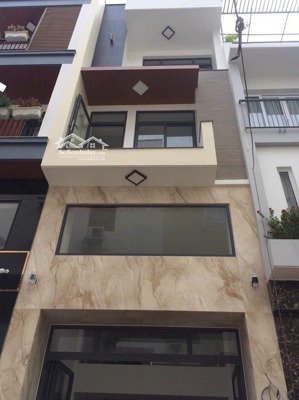 cô ơn bán nhà huỳnh văn bánh-p11-phú nhuận, gần bệnh viện an sinh. 3tỷ720/93,6m2 đang cho thuê 26tr