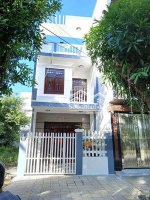 cần bán nhà 3 tầng kiên cố đường trần nguyên đán , gần biển