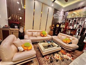 nhà riêng 50m2, 14,8 tỷ ở thịnh quang, đống đa, hà nội chỉ với uy tín