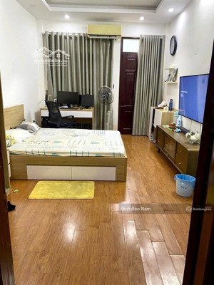 nhà đẹp 5 tầng dân xây - nguyễn ngọc vũ - ngõ thông rộng thoáng - cực hiếm nhà bán