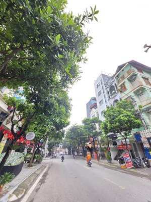 bán tòa nhà 8 tầng thang máy văn phú, hà đông, lô góc mặt phố kinh doanh sầm uất ngày đêm.