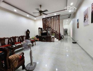 tặng biệt thự 3 tầng 150m2/180m2 mặt phố chợ thái phù lô góc - 3 ôtô tránh '' kinh doanh ngày đêm