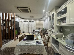 bán nhà hoàng hoa thám, dt51m, mt5,1m, ô tô đỗ cổng, gần ô tô tránh, gần phố.