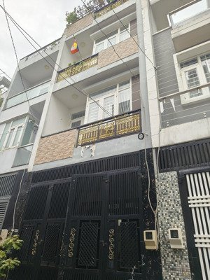 chính chủ bán gấp nhà 4 lầu linh đông hẻm xe tải thông phạm văn đồng- chỉ 6.3 tỷ sổ hoàn công