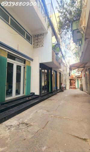 Sau chợ Phú Nhuận - Hẻm 4m - 40m2 - 7Tỷ~ TL
