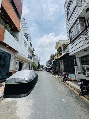 nhà hiếm nguyễn thị thập, hẻm thông xe hơi, vuông vắn, 60m2, 7.2 tỷ