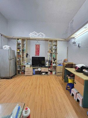 bán nhà đội cấn 38 m.3 tầng.sổ đỏ riêng.5.5 tỷ