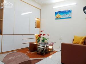 Nhà Đẹp Ở Luôn Tôn Đức Thắng, Đống Đa 40m, tầng 1, giá 2,88 tỷ.