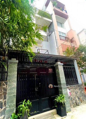 nhà dt to 80m2 - huỳnh văn bánh gần ngã tư lê văn sỹ - ngang 5m 6pn - gần mặt tiền - chính chủ