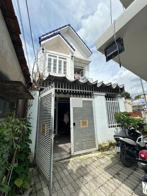 cần bán nhà 1 trệt 1 lầu , ngay công an phường biên hoà mới , ( phường tân vạn củ )