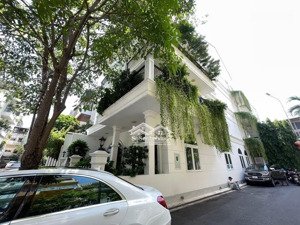 khan hiếm ! bán gấp biệt thự siêu đẹp mặt tiền ngay phan đăng lưu, phú nhuận 7x15m 5 tầng giá 27 tỷ