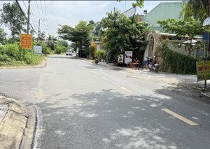 bán lô mặt tiền long trường-quận 9, 120m2,giá 4tỷ2,gần đại học marketting long trường chưa tới 250m