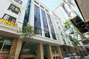 bán nhà tại đường lạc long quân 310m2, 8 tầng 1 hầm giá 125 tỷ. tây hồ