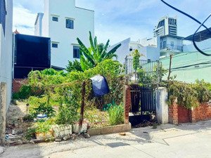 kề góc 2 mặt tiền sử hy nhan _ giá mềm * gần biển ba làng ( tầm 350m ) giá: 70tr/m²