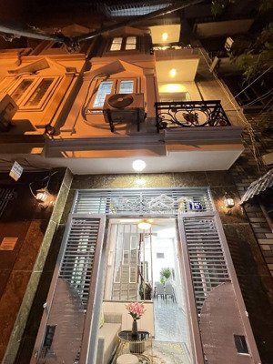 siêu phẩm hiếm vĩnh hưng nhà đẹp, nội thất xịn, vị trí trung tâm giá tốt!