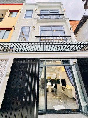 cần bán gấp căn lê thị riêng-q1.cho thuê 30tr/78m2 giá 5tỷ250. gần ngã 6 phù đổng-nguyễn trãi-cmt8