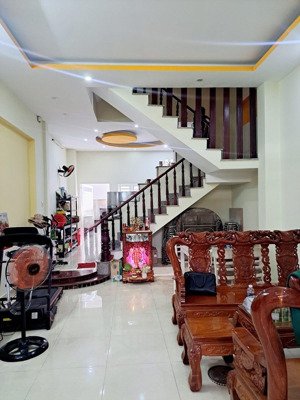 bán gấp nhà quận 8 phạm thế hiển kdc bình điền.80m2-5x16-4 tầng.mt kinh doanh- cho thuê.nhỉnh 6tỷ.