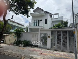 biệt thự 2mt view công viên 1/ ql 13 - hbp thủ đức 233m2