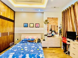 nhà mới đẹp trung tâm tân bình hẻm xe tải 76m 4 tầng chỉ 11.9 tỷ