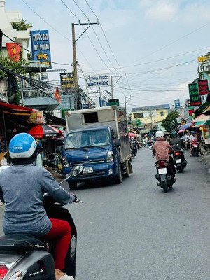 giá rẻ bất ngờ tại dĩ an! chỉ 22 triệu/m nhà + dãy trọ thu nhập ổn định.