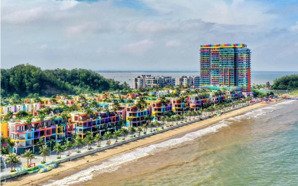 cần tiền bán gấp căn shop 2 mặt tiền khu b có công viên ở giữa,vị trí sát biển lh: 