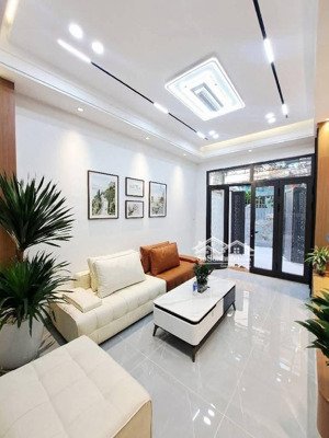 hiếm - nhà đẹp 5 tầng mễ trì thượng ở ngay - ngõ nông - gần ô tô - giá chỉ 7.2 tỷ