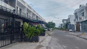 nhà khu minh linh 2,05 tỷ
ôtô tải vi vu dãy hưng gia đường 17a p5 tp vĩnh long