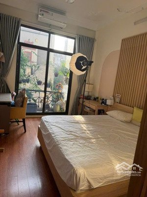 bán nhà phố nguyễn trãi 49m 5 tầng 4pn giá 6,18 tỷ