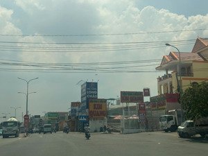 bán đất mặt tiền ql1k, gần đường thống nhất vào làng đại học - chợ đông hòa, ủy ban phường đông hòa