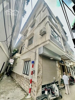 nhà phú diễn -lô góc ba mặt thoáng -5 tầng -mt 4m - ô tô đổ cửa - giá 12.5 tỷ