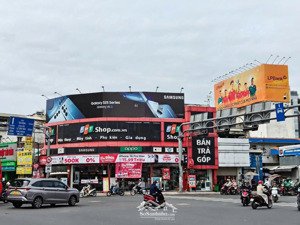góc 2 mặt tiền - 80tr - 9x30 - cho thuê nhà góc 2 mặt tiền phạm hùng q8