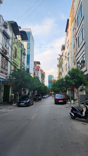 bán nhà diện tích 55m x 5 tầng mặt tiền quyền lực ,thang máy ,ô tô , vạn phúc, hà đông chỉ 13 tỷ .