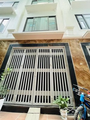 bán nhà riêng 8,5 tỷ, 40m2 tại kim giang, đại kim, hoàng mai, hà nội, ô tô.