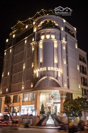 toà nhà 9 tầng ngay crescent mall quận 7 - kế fv - 10m x 20m - giá thoả thuận