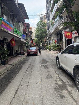 cho thuê np lạc chính, 15 triệu, 40m2, 1 tầng, ba đình, hà nội