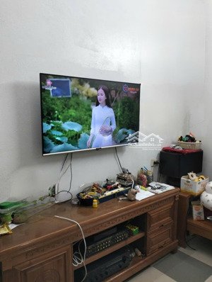 nhà 3 tầng - 4 ngủ - 49m2 - gần roacity 8,1 tỷ